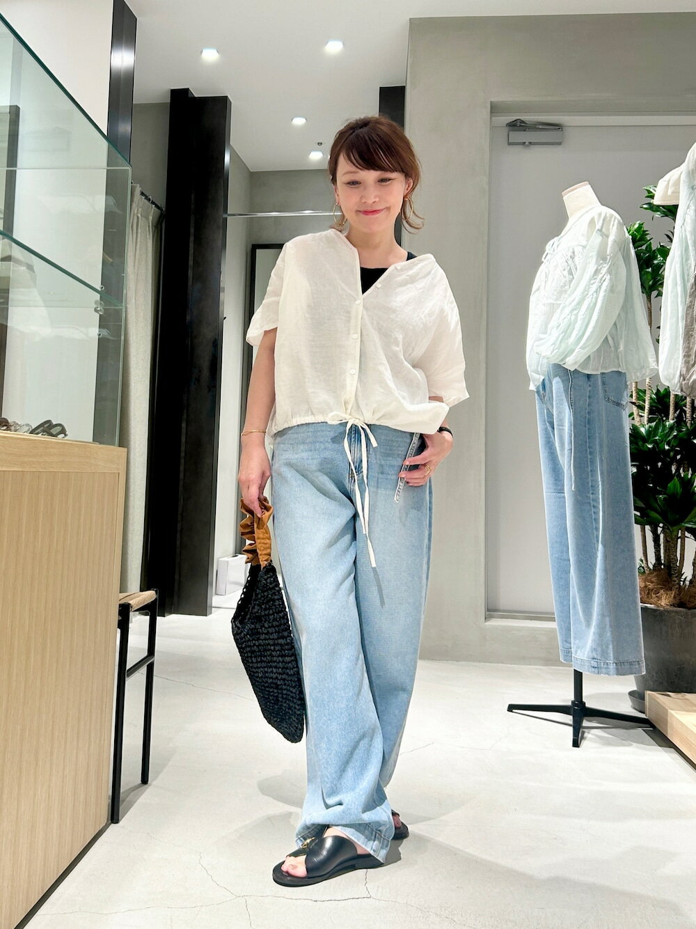 URBAN RESEARCH DOORS | リネンフレンチスリーブドロストブラウス
