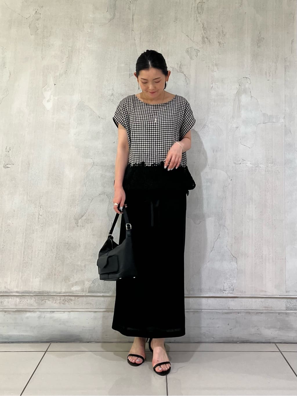 BEARDSLEY | 裾レースリネンブラウス | Rakuten Fashion(楽天