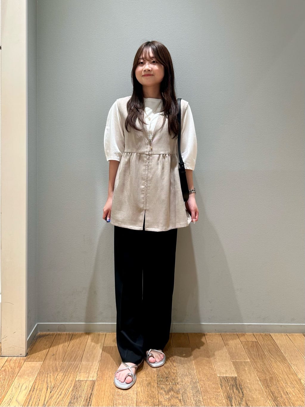 UNITED ARROWS LTD. OUTLET | リネンライク ペプラム ジップベスト