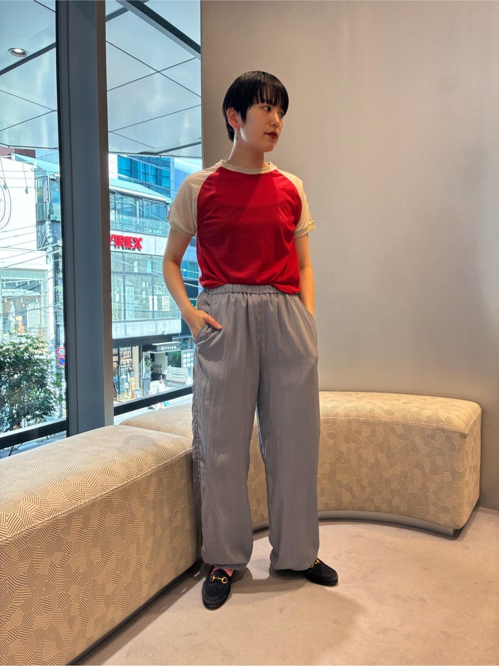 新品　6(ROKU) コットンナイロン ショルダー ステッチ Tシャツ レッド 6 tシャツ 半袖 「6(ROKU)」コットンナイロン ショルダー ステッチ T