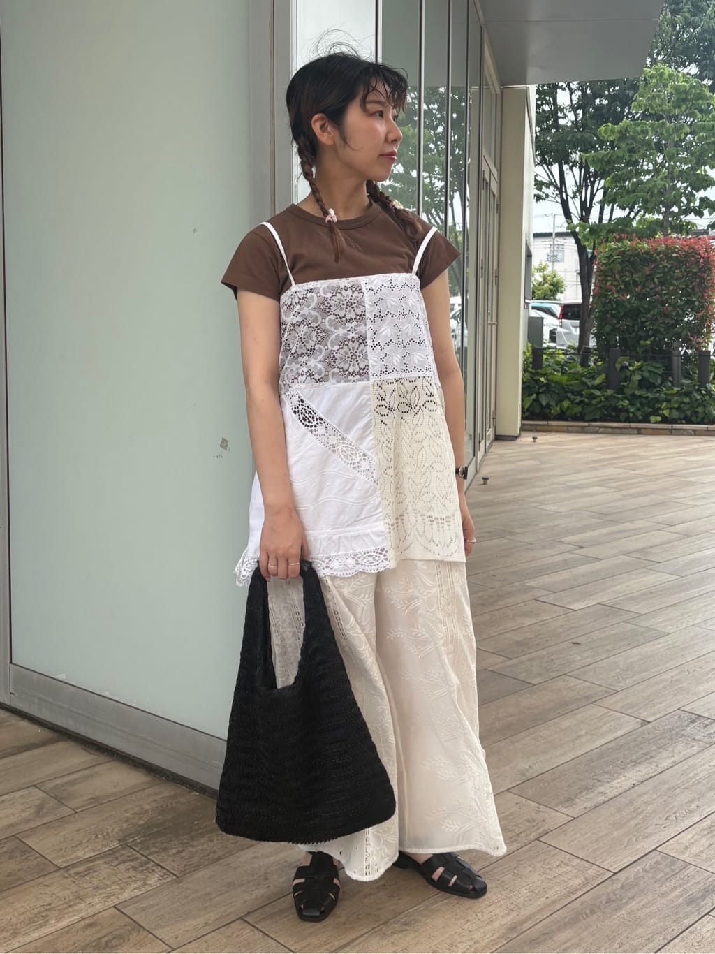 FREAK’S STOREのオイルカット加工クルーネック Tシャツ 26SSを使ったコーディネートを紹介します。｜Rakuten Fashion(楽天ファッション／旧楽天ブランドアベニュー)7196526
