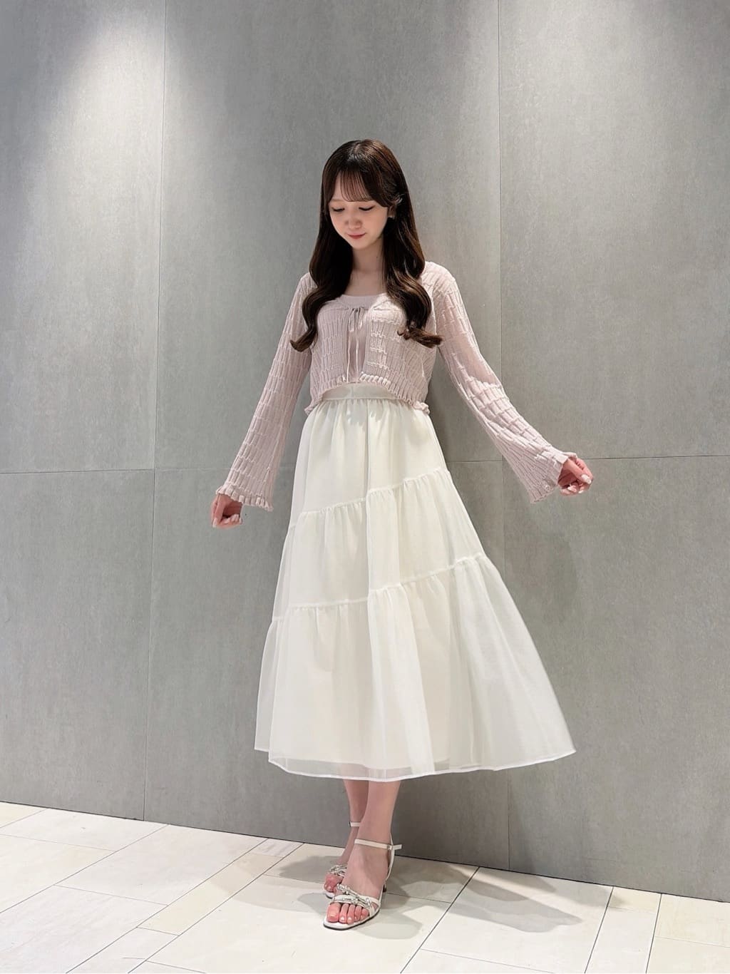 PROPORTION BODY DRESSINGのラメシアーニットアンサンブル 26SSを使ったコーディネートを紹介します。｜Rakuten Fashion(楽天ファッション／旧楽天ブランドアベニュー)7196693