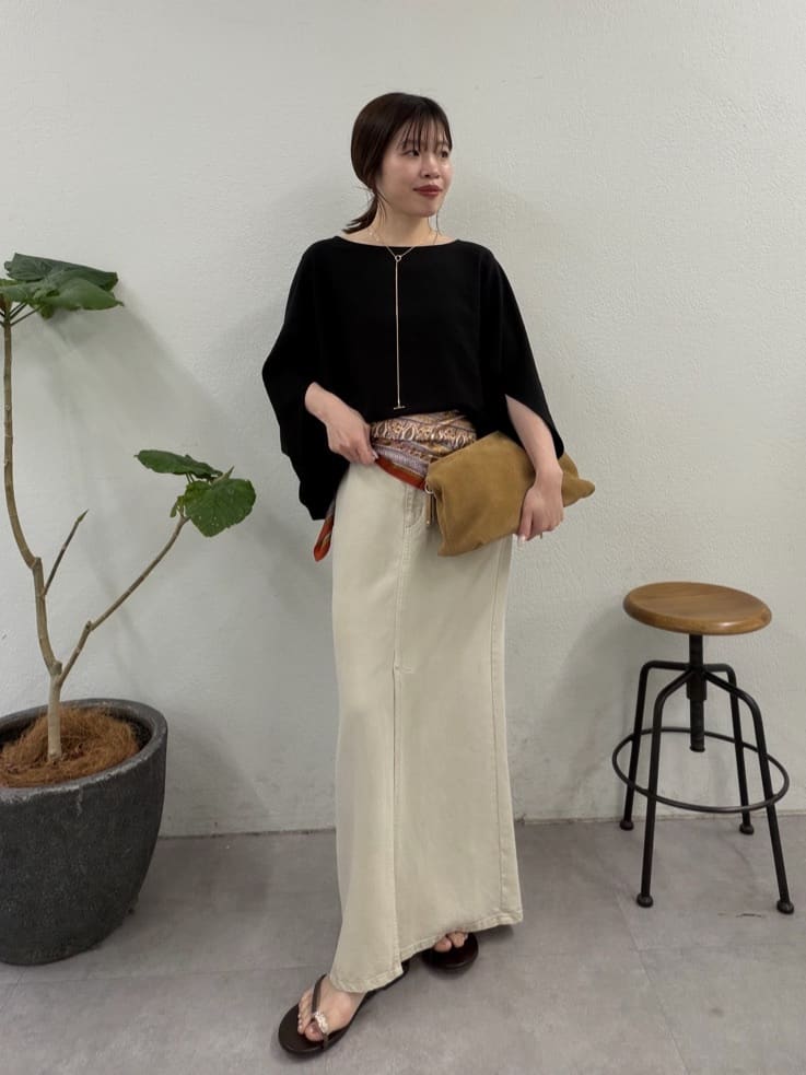 GALLARDAGALANTEの【セットアップ対応】リヨセルスリットスカートを使ったコーディネートを紹介します。｜Rakuten Fashion(楽天ファッション／旧楽天ブランドアベニュー)7197008