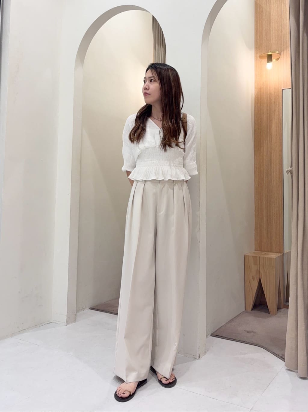 CAPRICIEUX LE'MAGE | ウエストマークVネックブラウス | Rakuten
