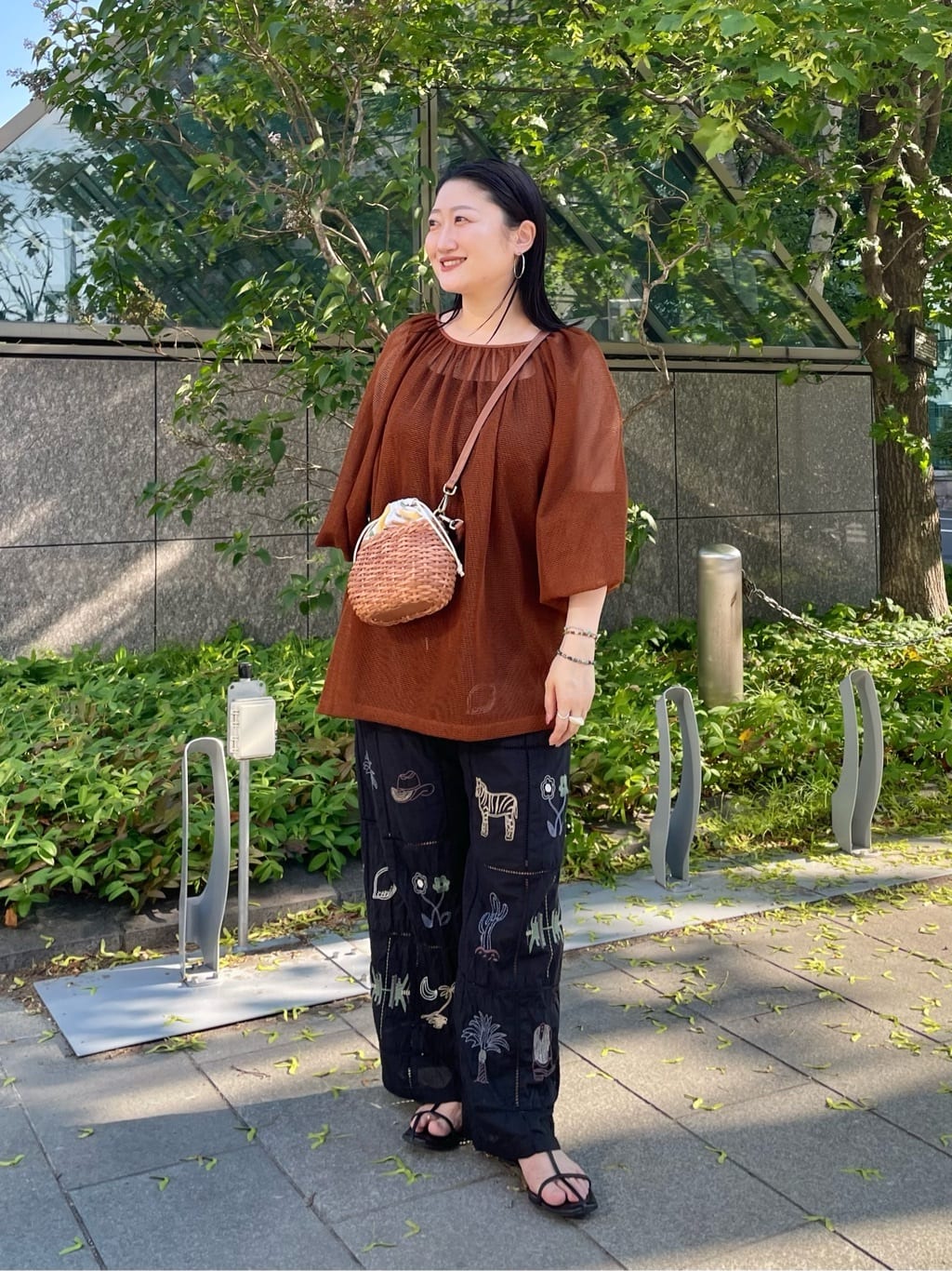 ear PAPILLONNERのランダムカット樹脂リングを使ったコーディネートを紹介します。｜Rakuten Fashion(楽天ファッション／旧楽天ブランドアベニュー)7198267