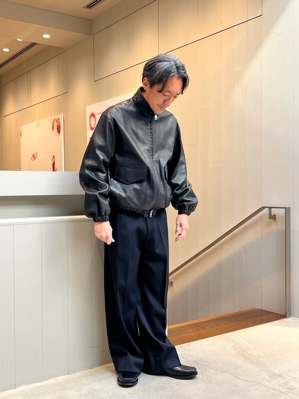 【BLACK】<H>キャバリーツイル ワイドスラックス 1200025F1190_l1_a010.jpg