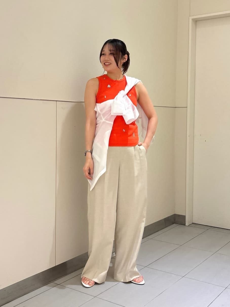 allurevilleのビジュータンクトップを使ったコーディネートを紹介します。｜Rakuten Fashion(楽天ファッション／旧楽天ブランドアベニュー)7200263
