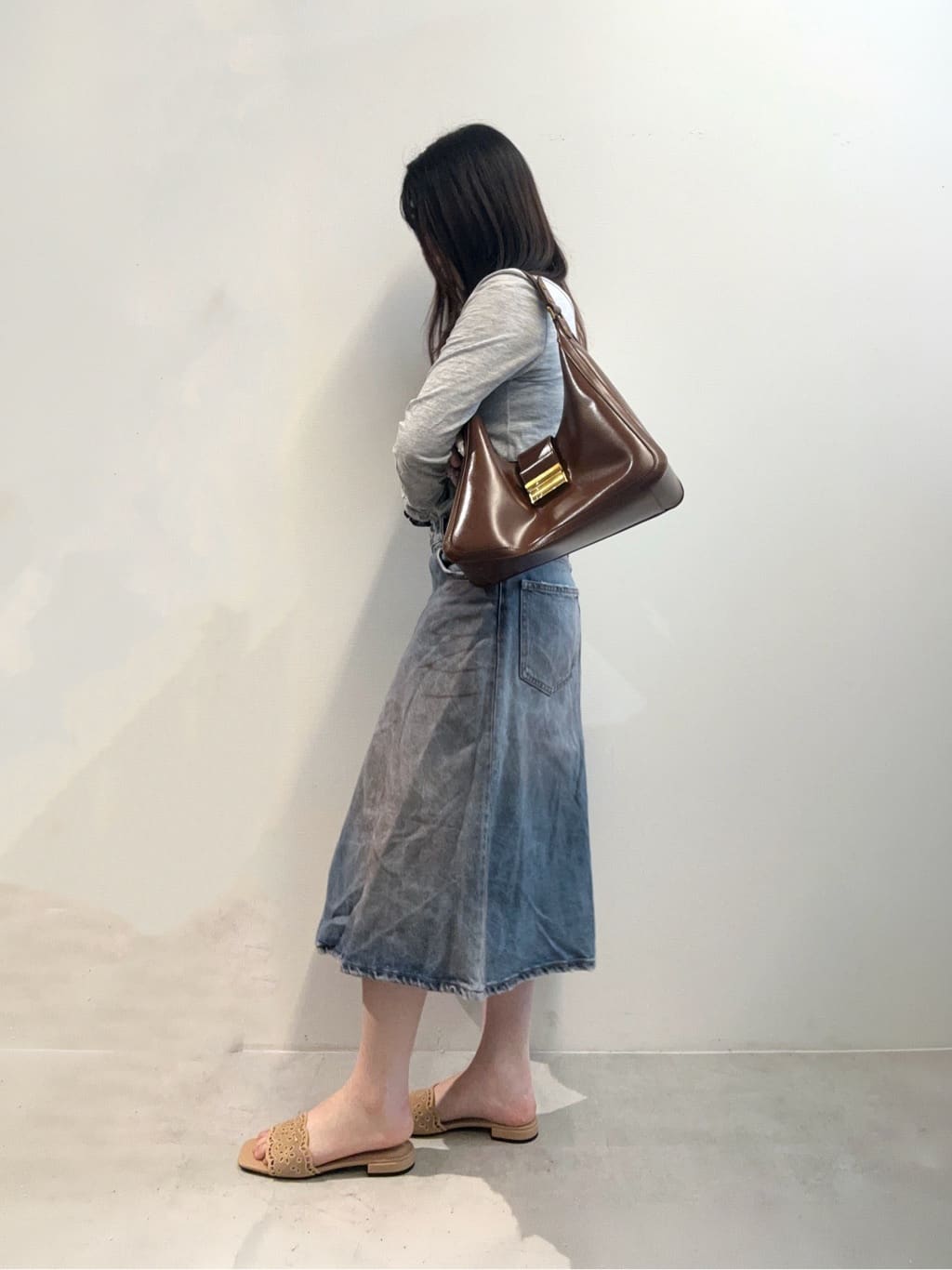 CHARLES & KEITH | レザー エンブロイダリー スライドサンダル