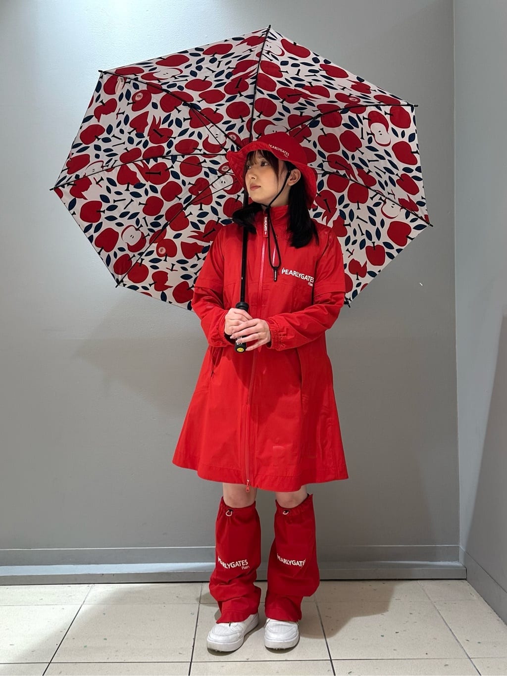PEARLY GATES | りんご総柄UVパラソル (UNISEX) | Rakuten Fashion