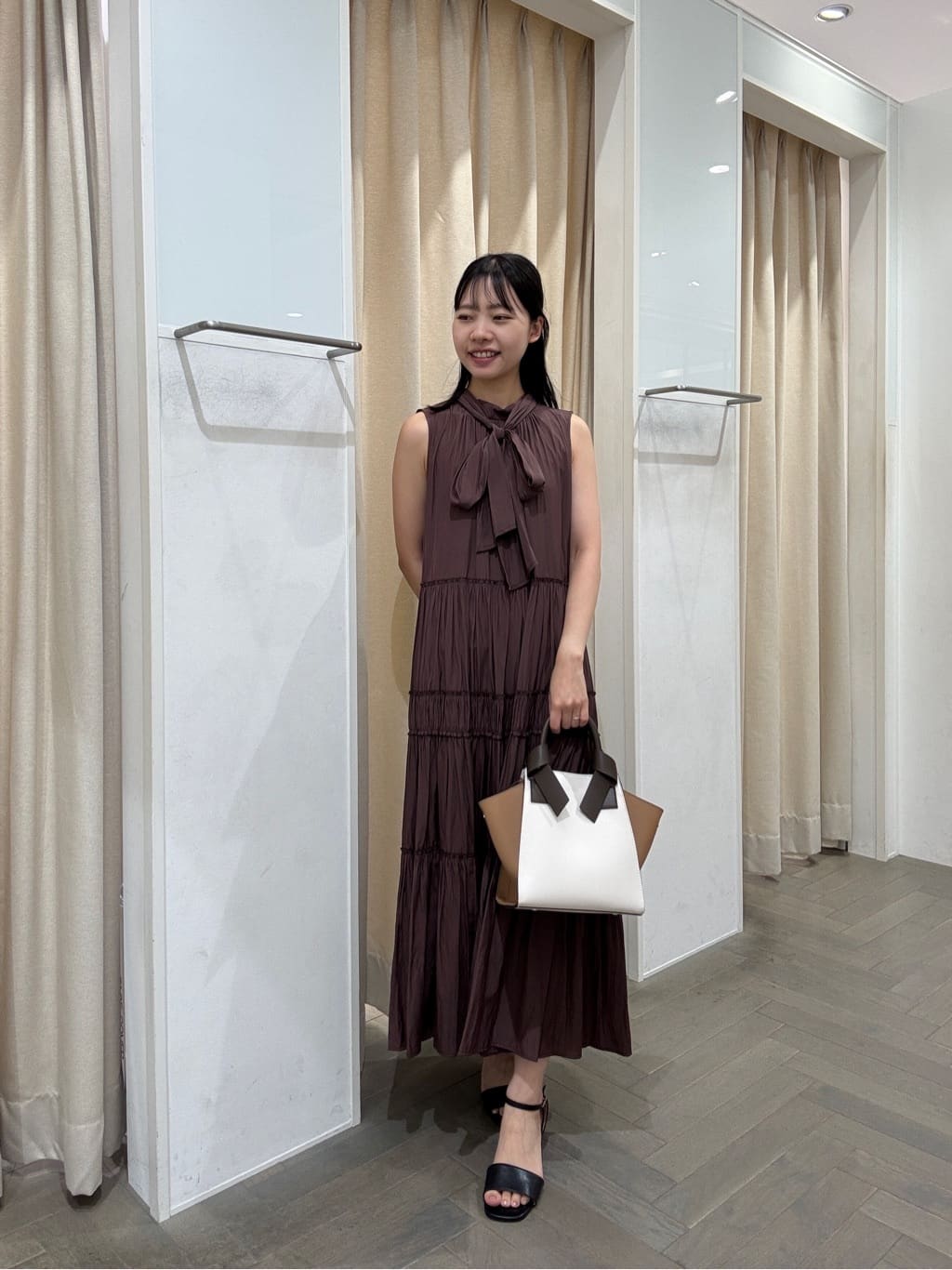 NATURAL BEAUTY BASIC | バックリボンティアードワンピース | Rakuten