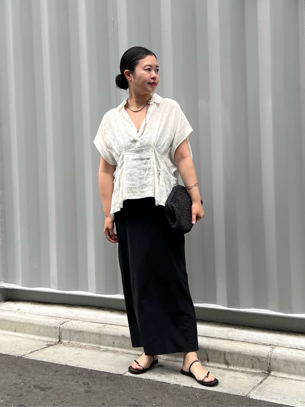 GALLARDAGALANTEのハーフスリーブウエストシェイプシャツを使ったコーディネートを紹介します。｜Rakuten Fashion(楽天ファッション／旧楽天ブランドアベニュー)7204855