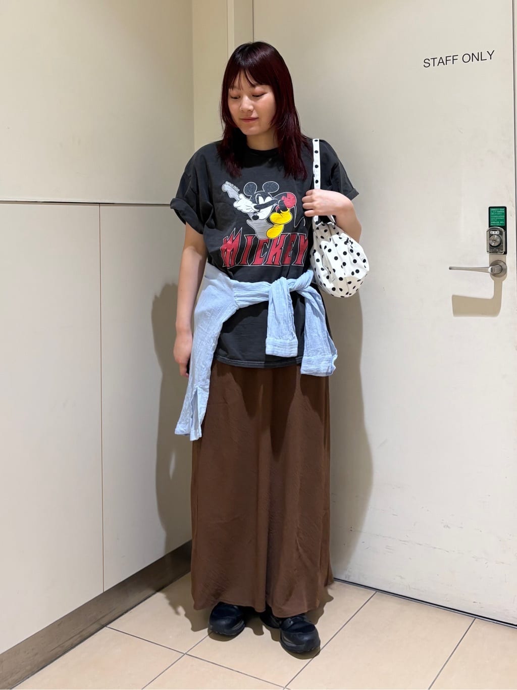FREAK’S STOREの【MICKEY / ミッキー】ロック ビッグTシャツを使ったコーディネートを紹介します。｜Rakuten Fashion(楽天ファッション／旧楽天ブランドアベニュー)7205513
