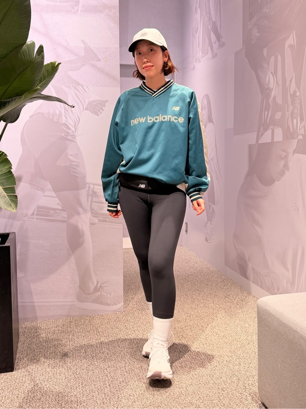 New Balance | サテンウーブンプルオーバー | Rakuten Fashion(楽天