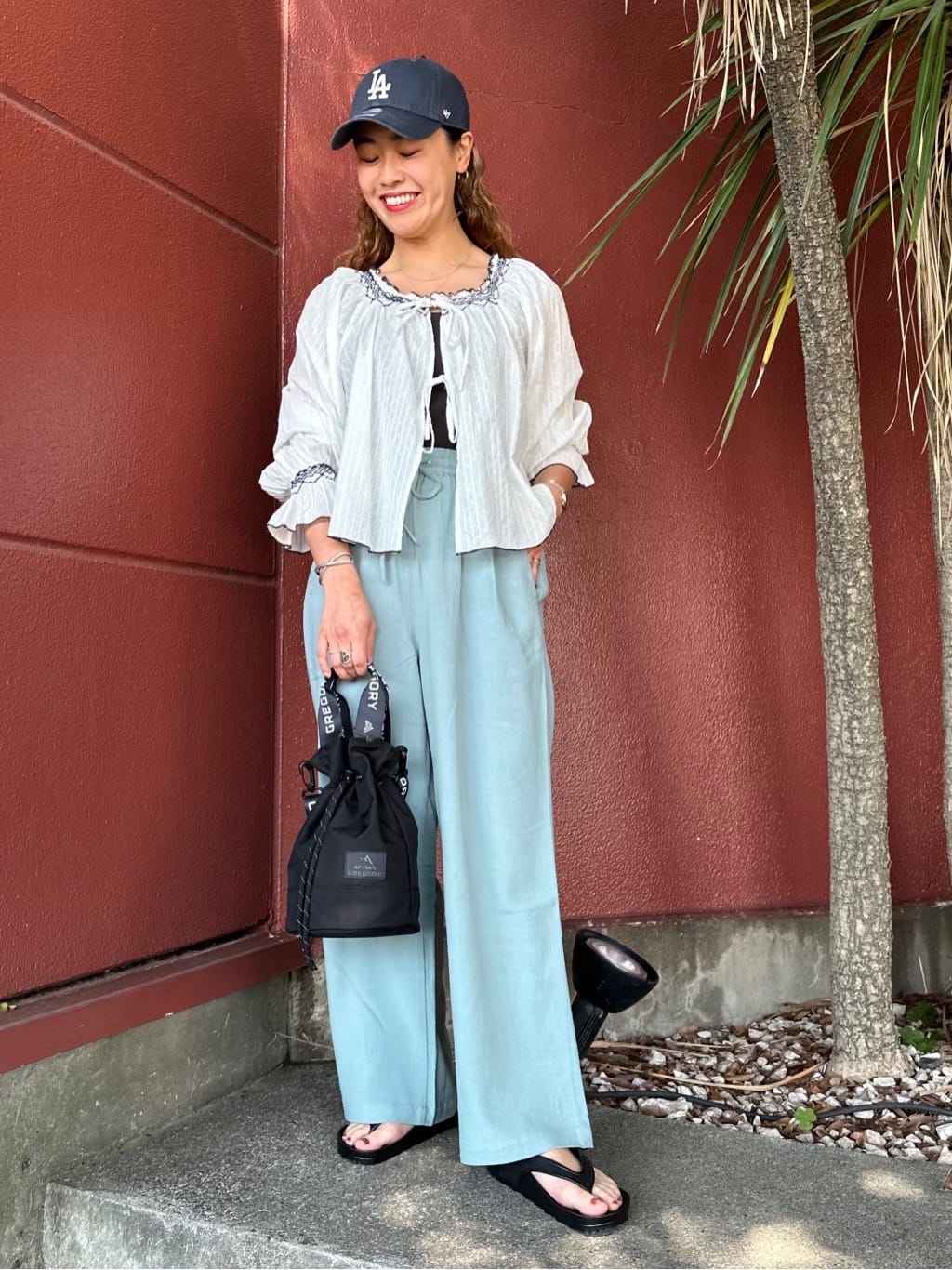 FREAK’S STOREのインド スモッキングブラウス 24SSを使ったコーディネートを紹介します。｜Rakuten Fashion(楽天ファッション／旧楽天ブランドアベニュー)7209598