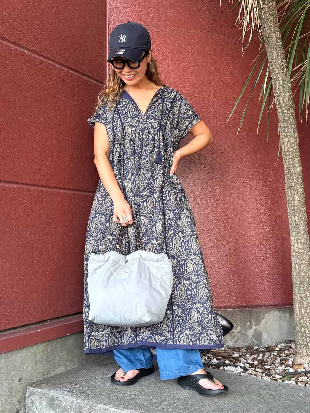 FREAK’S STOREの別注PADDED TOTE BAG/パデットトートバッグを使ったコーディネートを紹介します。｜Rakuten Fashion(楽天ファッション／旧楽天ブランドアベニュー)7209668
