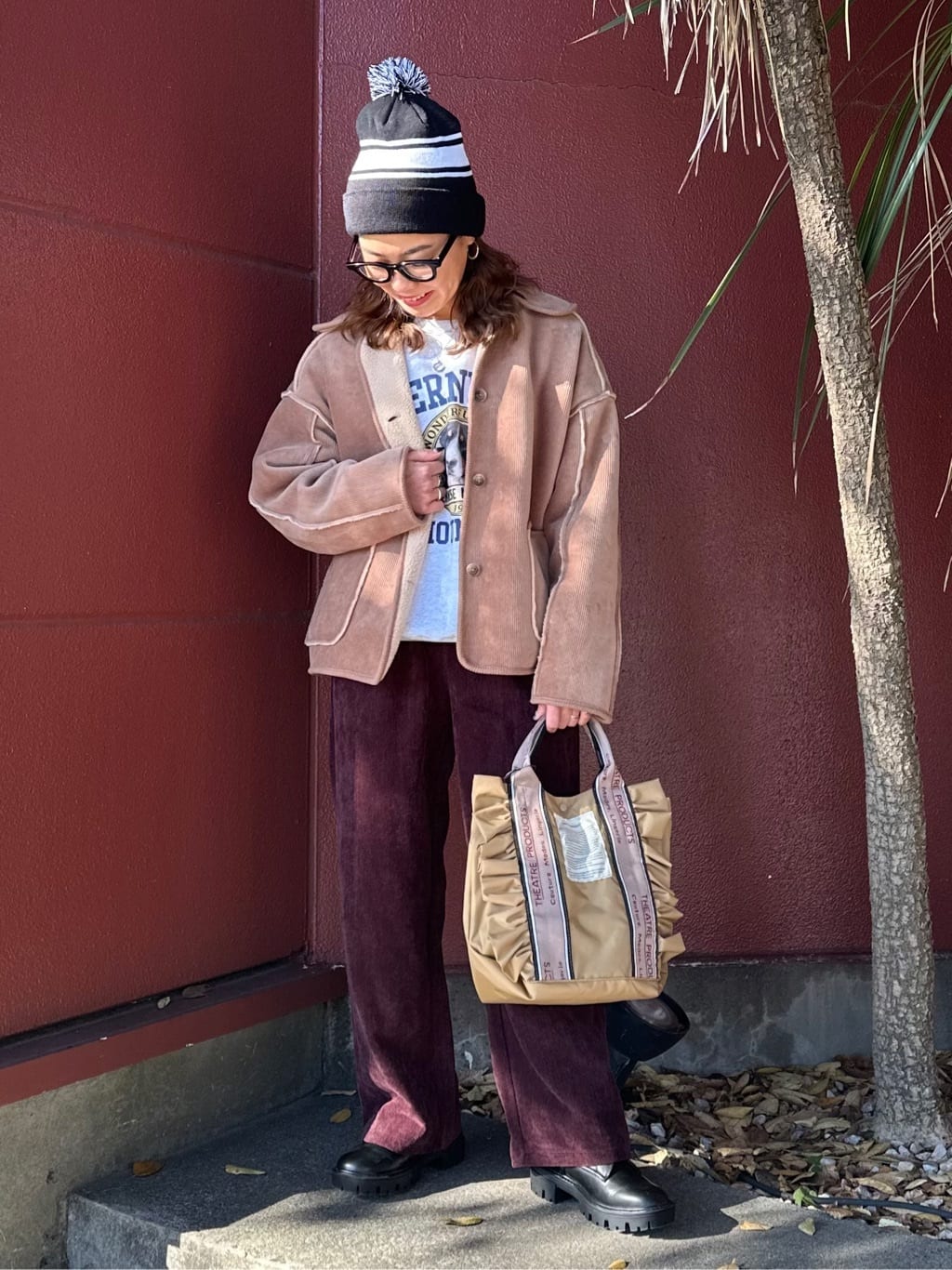 FREAK’S STOREのフラットコーデュロイパンツ 24AWを使ったコーディネートを紹介します。｜Rakuten Fashion(楽天ファッション／旧楽天ブランドアベニュー)7209790