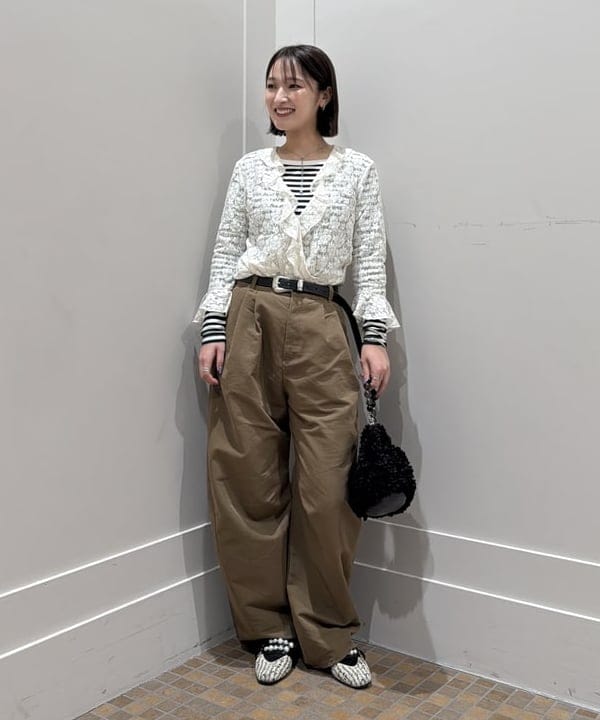 BEAMS WOMEN | 2タック カーブ バレル チノパンツ | Rakuten Fashion