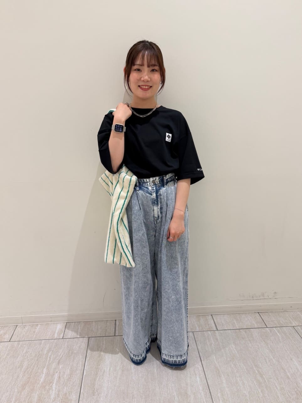 FREAK’S STOREのColumbia×FREAK'S STORE/コロンビア 別注 インペリアルパーク バックプリント クルーネックTシャツ【限定展開】を使ったコーディネートを紹介します。｜Rakuten Fashion(楽天ファッション／旧楽天ブランドアベニュー)7212532