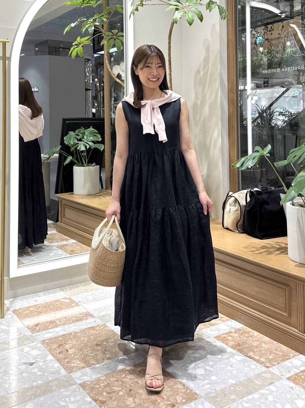 La boutique BonBon | 【ラグジュアリー感漂うワンピース】リネン