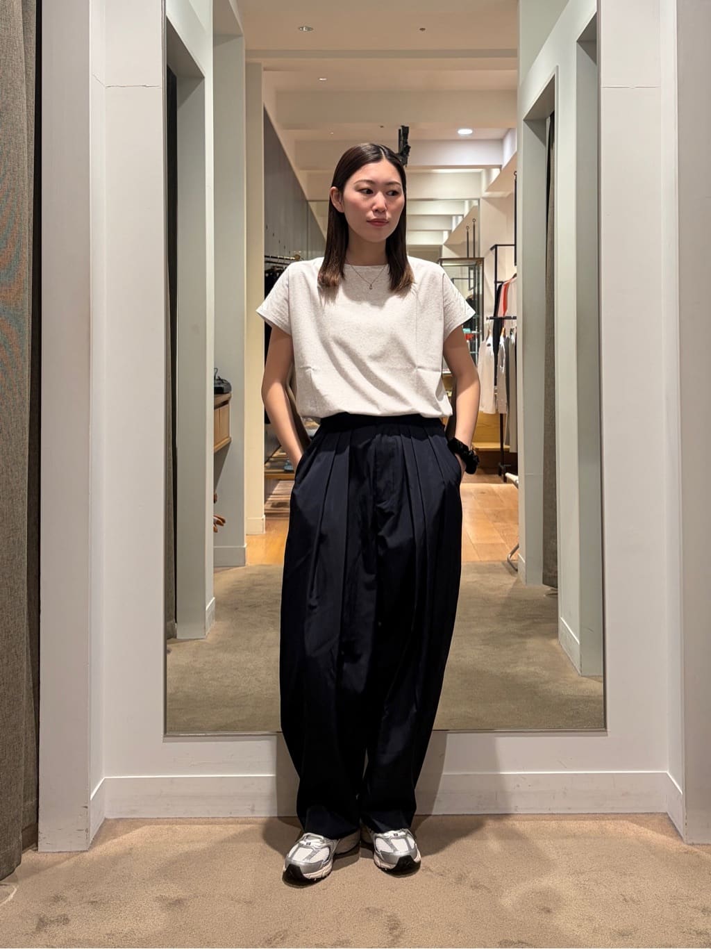 新品タグ付きMARW UNITED ARROWS タック テーパードパンツ 撥水 MARW UNITED ARROWS＞3タック ワイド テーパードパンツ 撥水