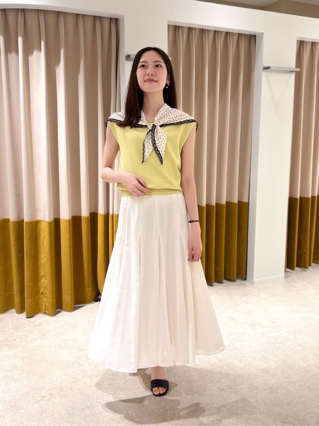 NATURAL BEAUTY BASIC | シャイニーシアーボリュームスカート