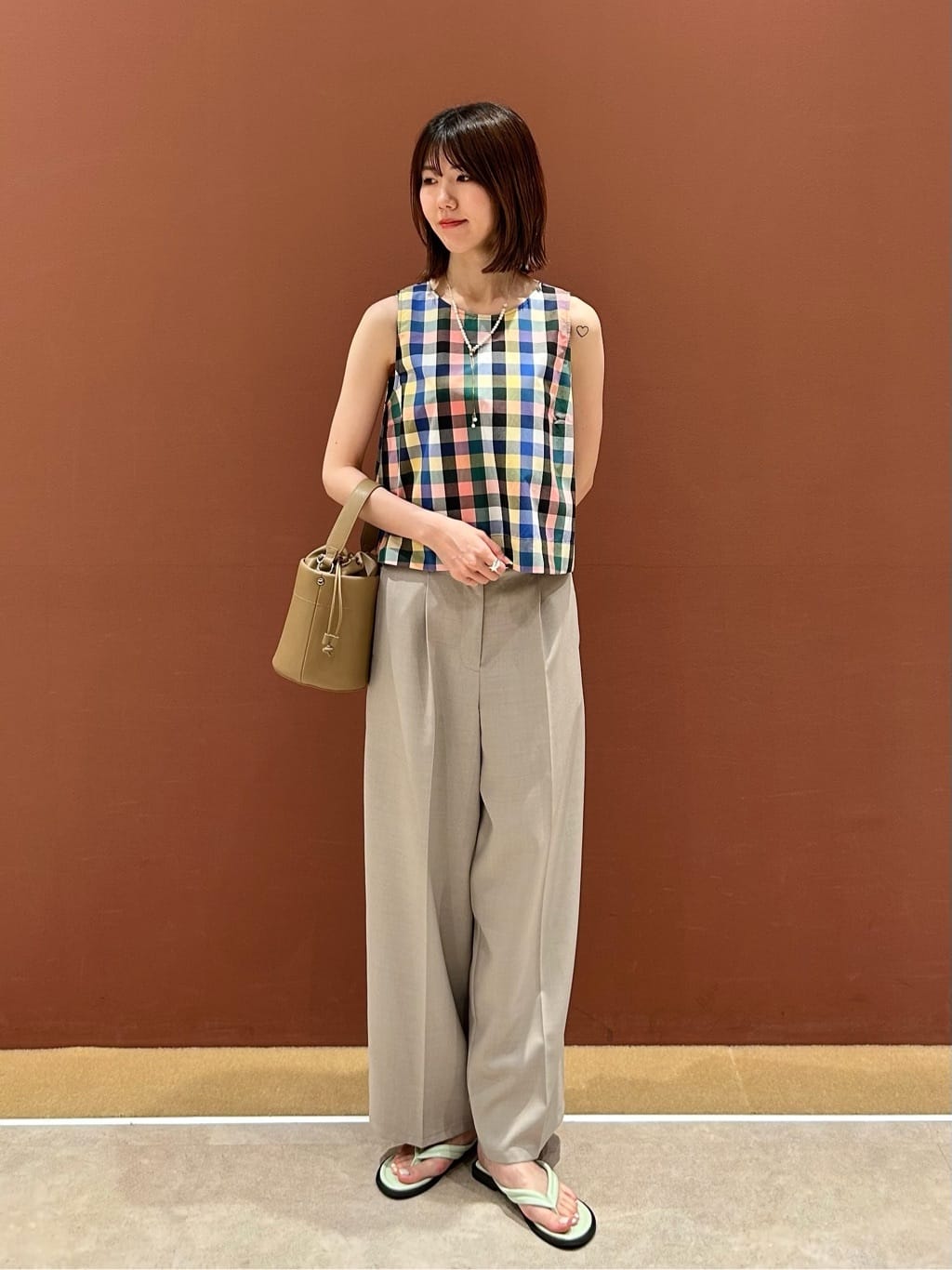 UNITED ARROWS LTD. OUTLET | チェック フレアノースリーブ トップス