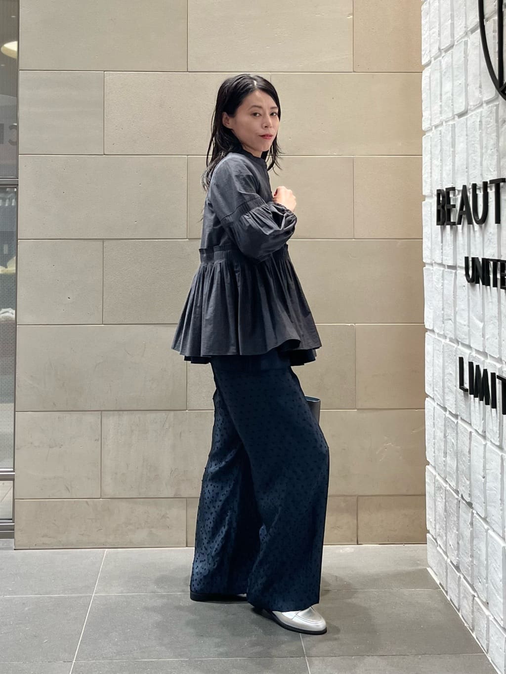 UNITED ARROWS | シルキー ギャザー フリルブラウス -ウォッシャブル