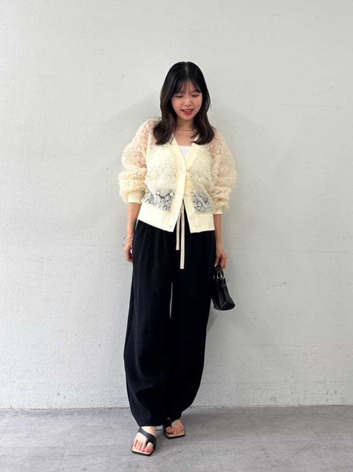 GALLARDAGALANTEのコットンカーブパンツを使ったコーディネートを紹介します。｜Rakuten Fashion(楽天ファッション／旧楽天ブランドアベニュー)7219009