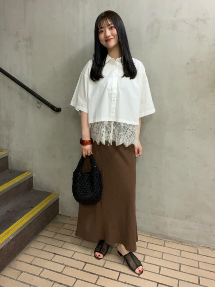 FREAK’S STOREのレースレイヤード シャツ/ドッキングシャツ 全3色を使ったコーディネートを紹介します。｜Rakuten Fashion(楽天ファッション／旧楽天ブランドアベニュー)7220086