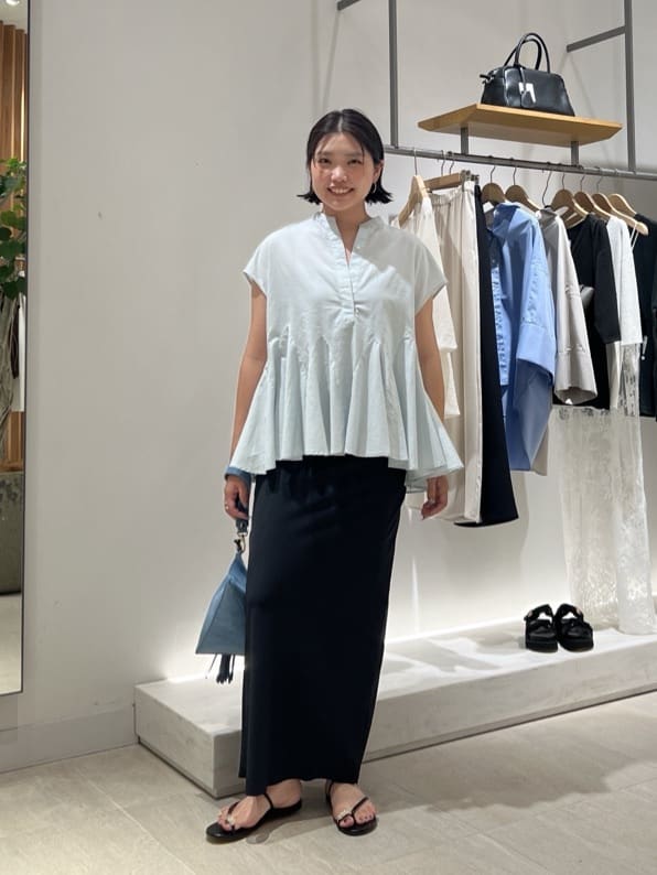 GALLARDAGALANTEのノースリフレアブラウスを使ったコーディネートを紹介します。｜Rakuten Fashion(楽天ファッション／旧楽天ブランドアベニュー)7221394