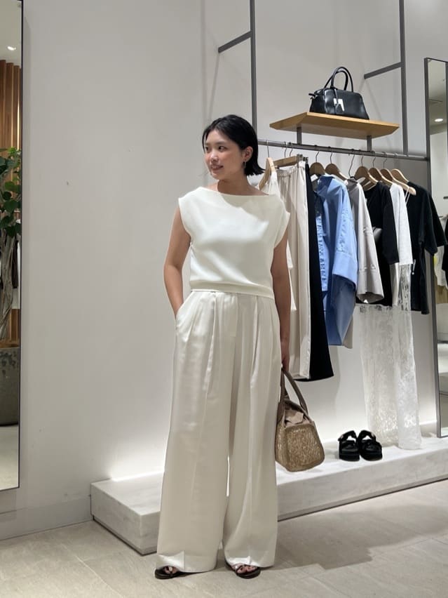 GALLARDAGALANTEのサテンスラックスを使ったコーディネートを紹介します。｜Rakuten Fashion(楽天ファッション／旧楽天ブランドアベニュー)7221437