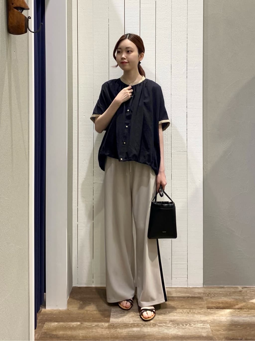 BLEU COMME BLEU | マノン フレンチスリーブスピンドルクレリック