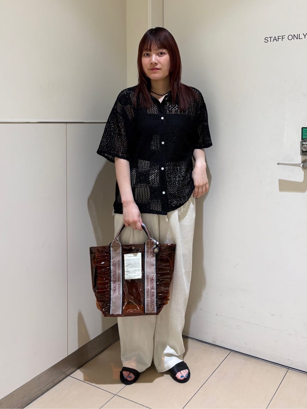 FREAK’S STOREのレースシャツ/オーバーシャツ 全3色を使ったコーディネートを紹介します。｜Rakuten Fashion(楽天ファッション／旧楽天ブランドアベニュー)7224298