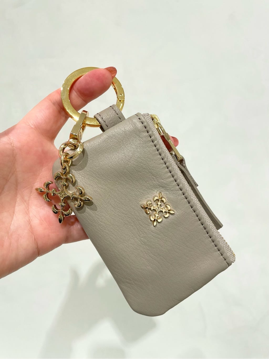 russet | カラビナ付き レザーミニポーチ型チャーム | Rakuten Fashion