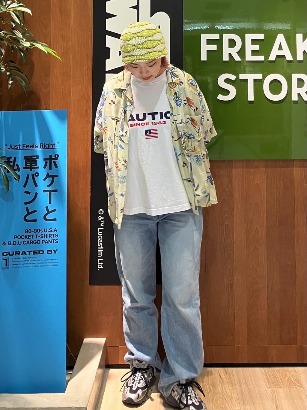 FREAK’S STOREのMade in U.S.A ヘビーウェイト オーバーサイズ クルーネック プリントTシャツ type 1を使ったコーディネートを紹介します。｜Rakuten Fashion(楽天ファッション／旧楽天ブランドアベニュー)7223682