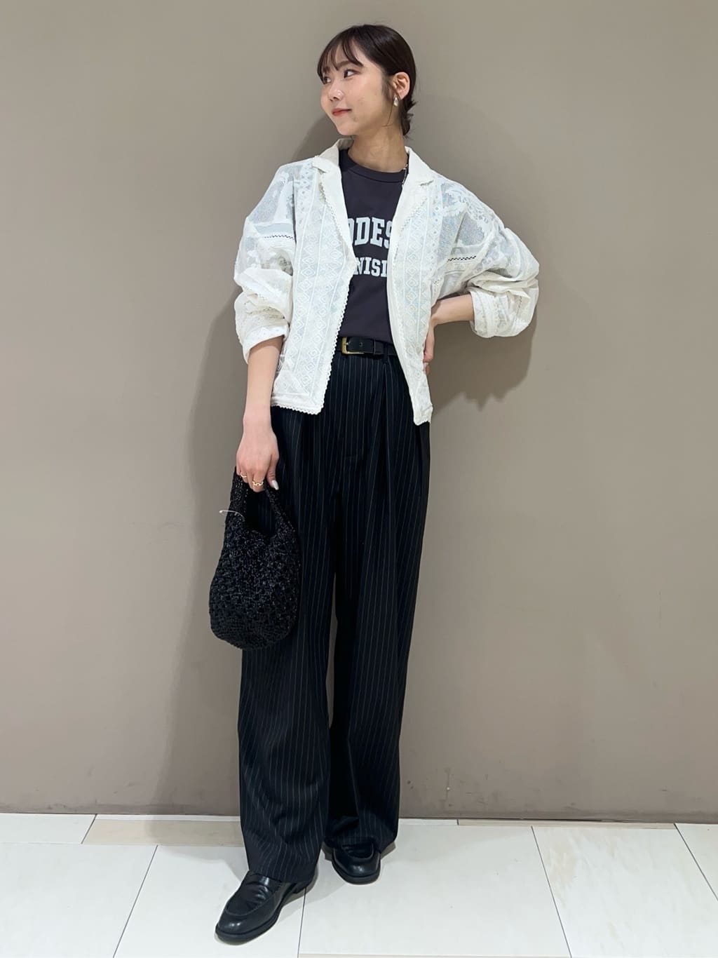 FREAK’S STOREのインド ヴィンテージ風 レースシャツを使ったコーディネートを紹介します。｜Rakuten Fashion(楽天ファッション／旧楽天ブランドアベニュー)7227168