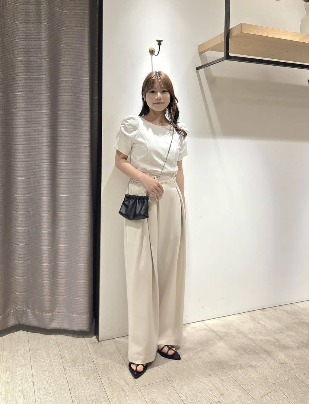 CAPRICIEUX LE'MAGEのバックUネッククロップボーダーTシャツを使った