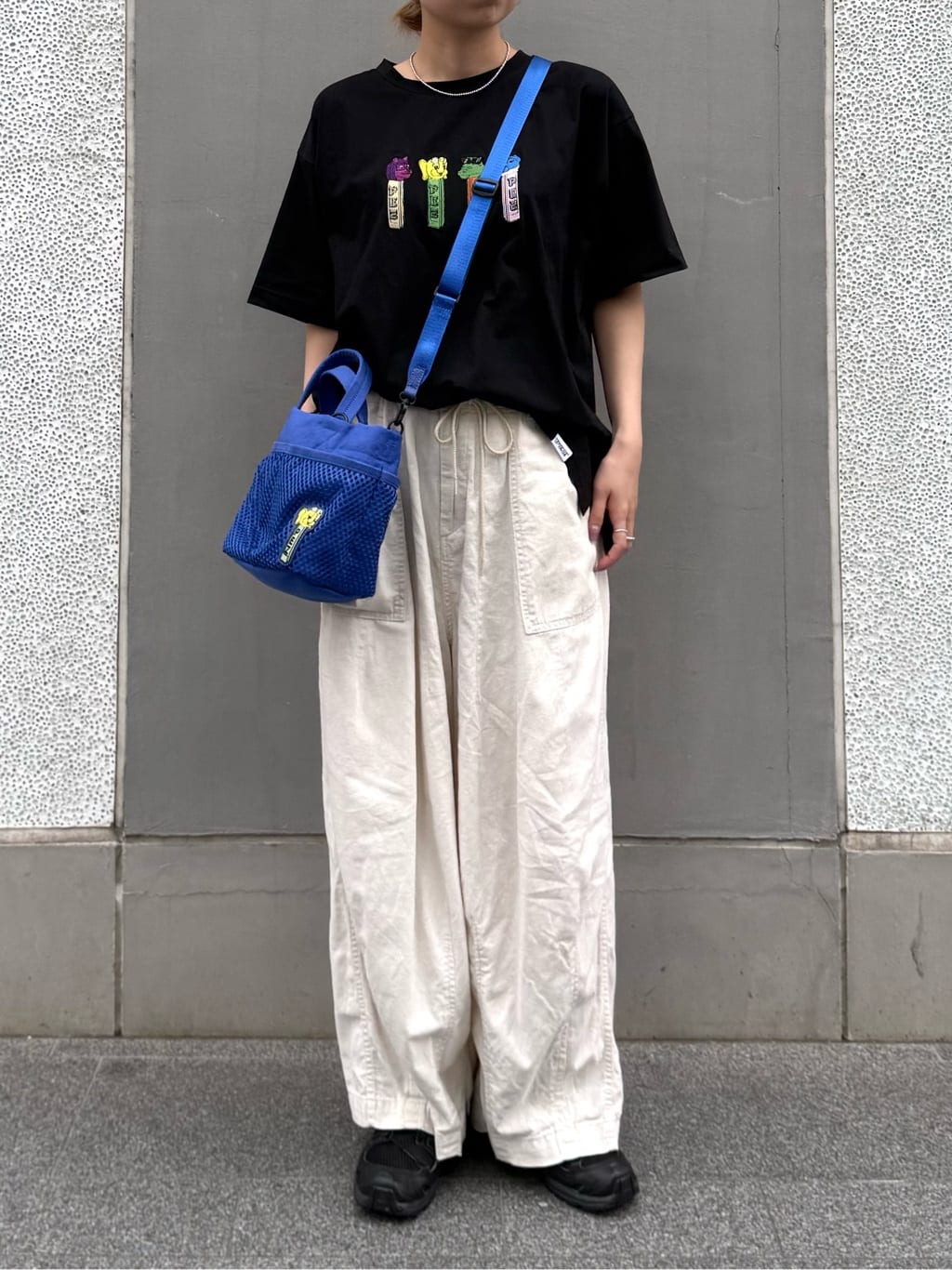 ear PAPILLONNERの【PEZ(ペッツ)×ear】メッシュトートバッグSサイズを使ったコーディネートを紹介します。｜Rakuten Fashion(楽天ファッション／旧楽天ブランドアベニュー)7230726