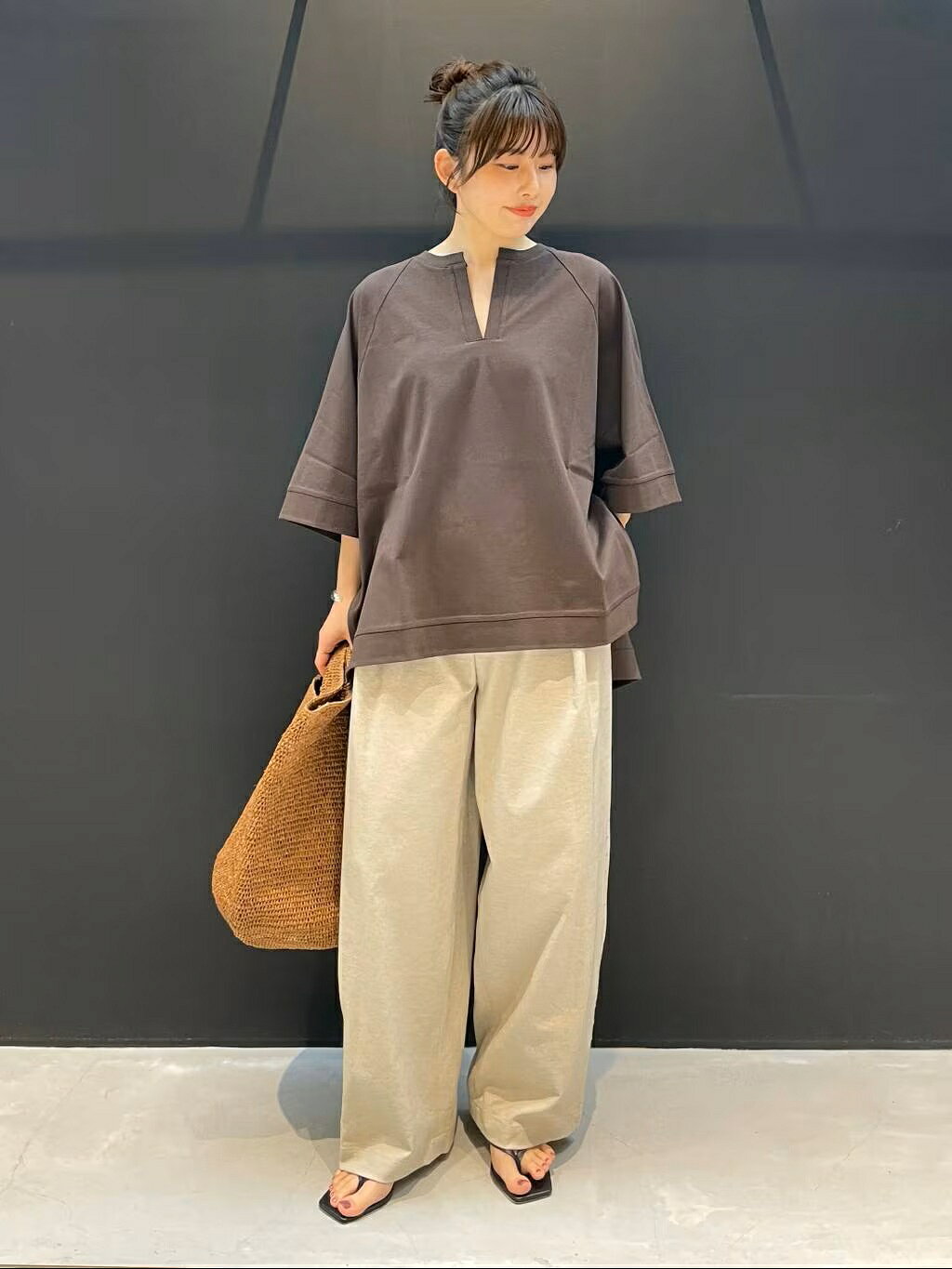 Curensology | ボクシーキーネックTシャツ | Rakuten Fashion(楽天