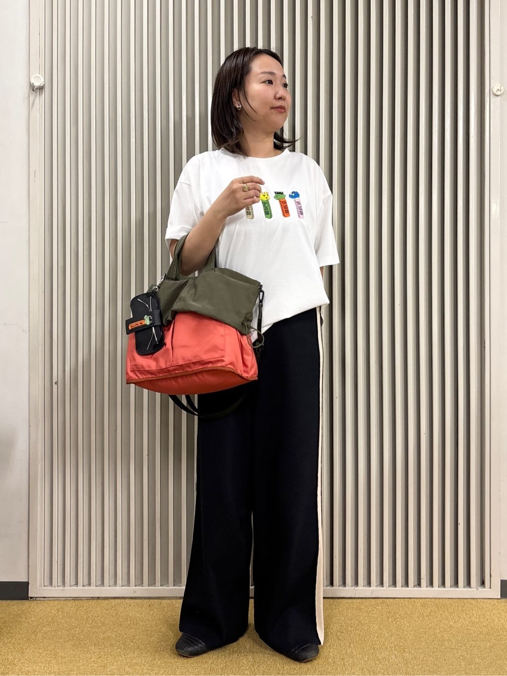 ear PAPILLONNERの【PEZ(ペッツ)×ear】Tシャツ《UVカット/吸水速乾/接触冷感あり》を使ったコーディネートを紹介します。｜Rakuten Fashion(楽天ファッション／旧楽天ブランドアベニュー)7233190