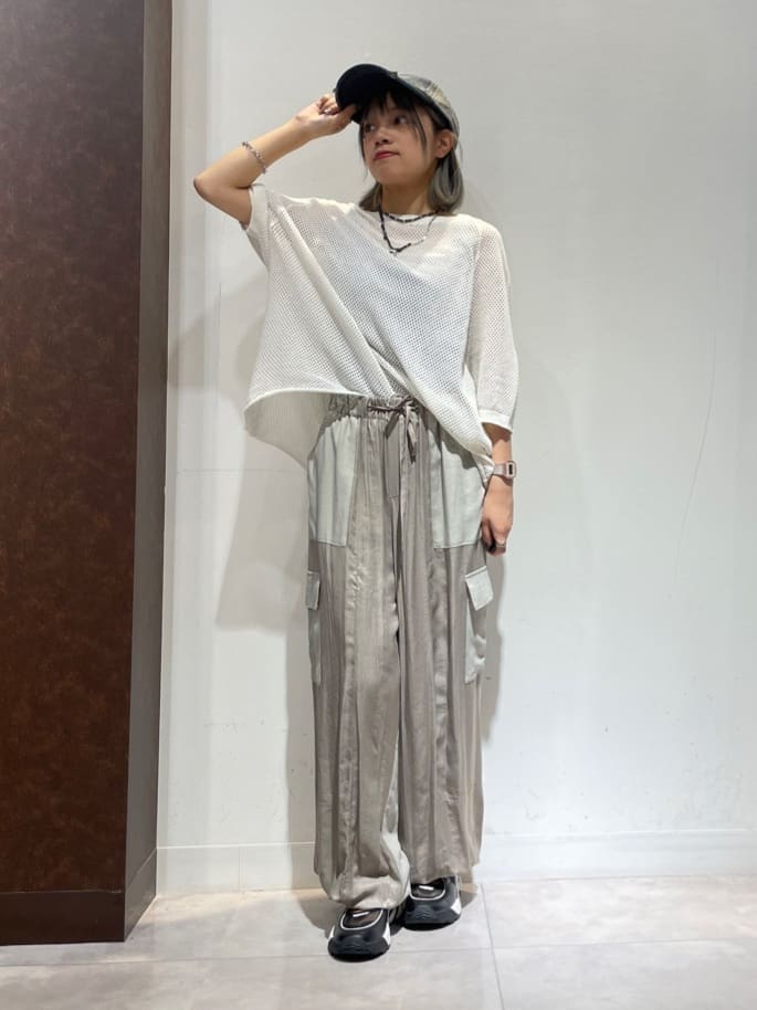 LASUDの3WAYバッグパック(white/gray/black)を使ったコーディネート