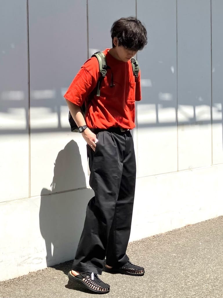 FREAK’S STOREのHEAVY WEIGHT/ヘビーウェイト ショートスリーブ クルーネック ポケットTシャツ/10.5オンスを使ったコーディネートを紹介します。｜Rakuten Fashion(楽天ファッション／旧楽天ブランドアベニュー)7233254