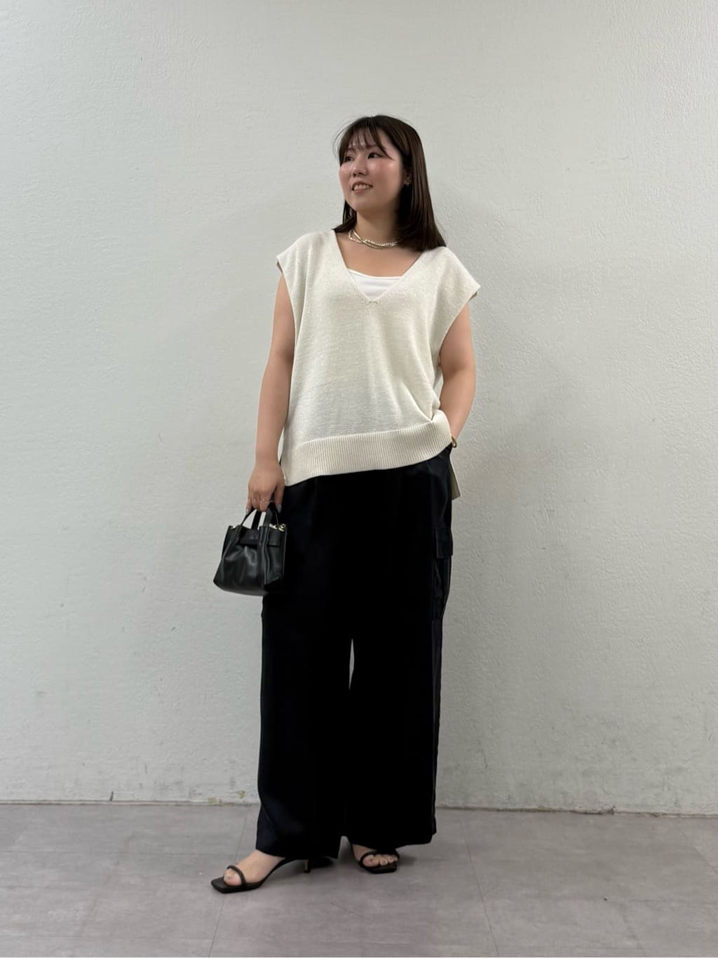 GALLARDAGALANTEの【2.718】レザーチェーンミニバッグを使ったコーディネートを紹介します。｜Rakuten Fashion(楽天ファッション／旧楽天ブランドアベニュー)7233260