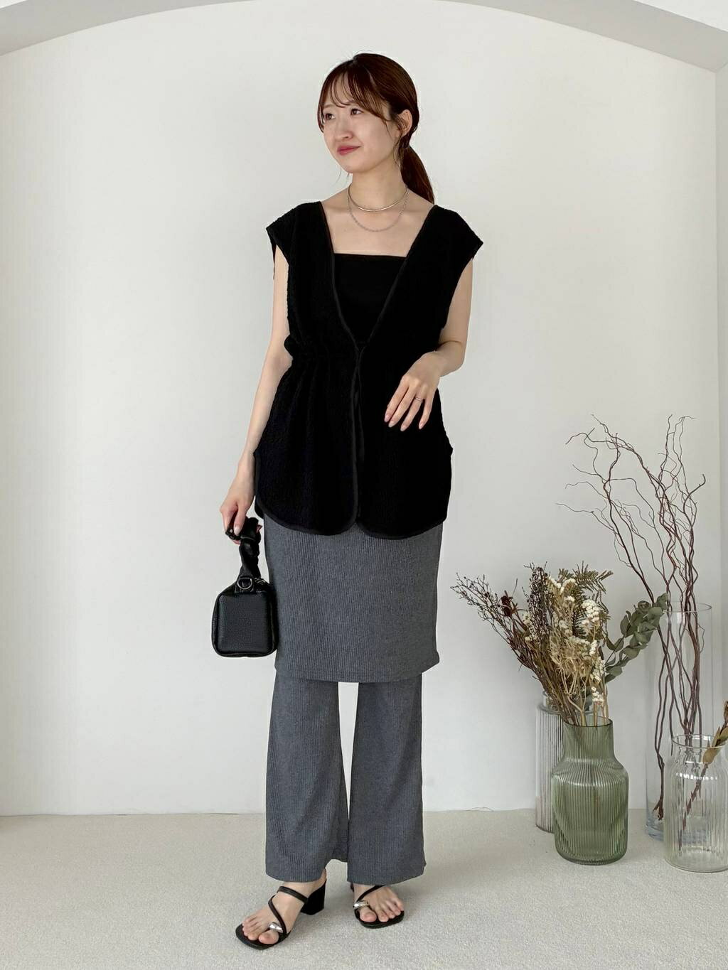 mysty womanの3ピースレイヤードセットを使ったコーディネートを紹介します。｜Rakuten Fashion(楽天ファッション／旧楽天ブランドアベニュー)7234574