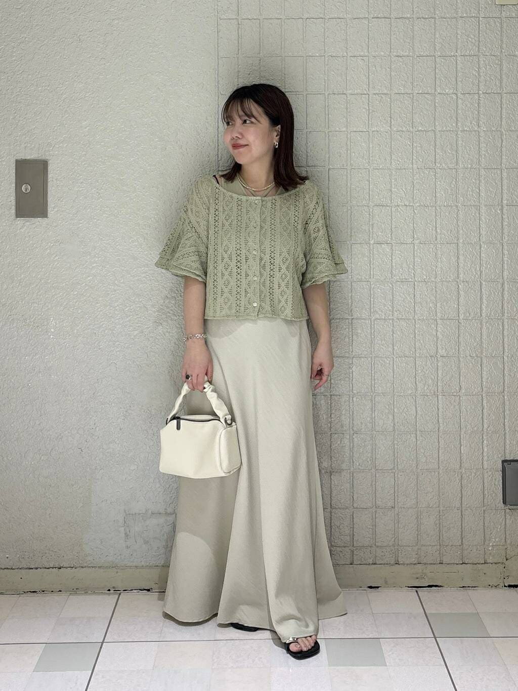mysty womanのラッセルレースアンサンブル2を使ったコーディネートを紹介します。｜Rakuten Fashion(楽天ファッション／旧楽天ブランドアベニュー)7234555