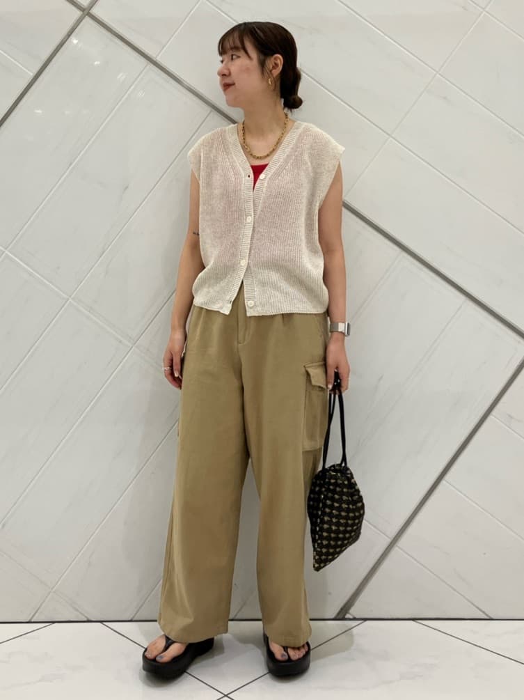 FREAK’S STOREのサマーニット ベストを使ったコーディネートを紹介します。｜Rakuten Fashion(楽天ファッション／旧楽天ブランドアベニュー)7238898