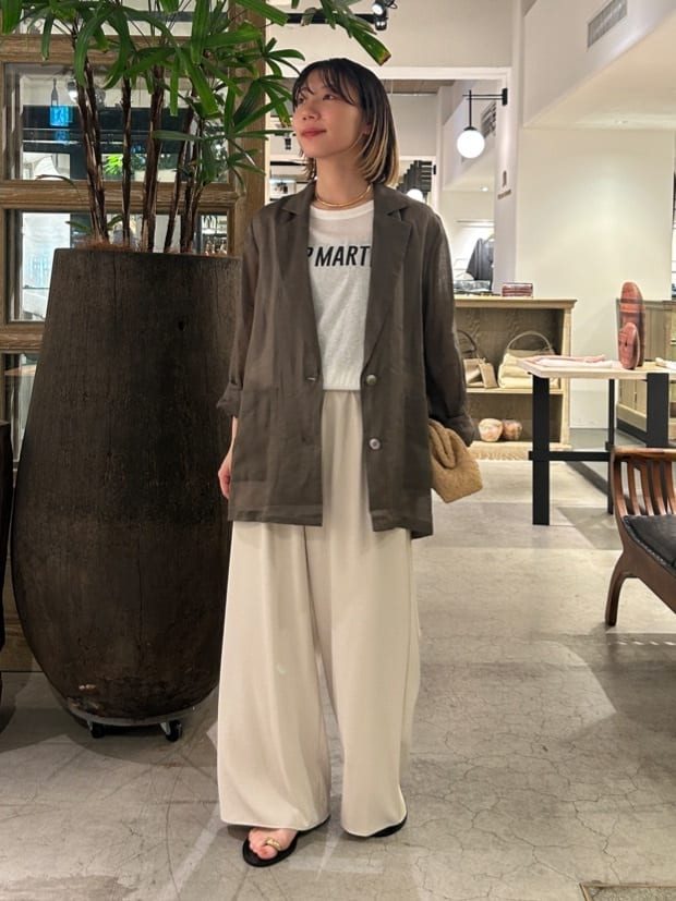 GALLARDAGALANTEのシアーラミージャケットを使ったコーディネートを紹介します。｜Rakuten Fashion(楽天ファッション／旧楽天ブランドアベニュー)7244035