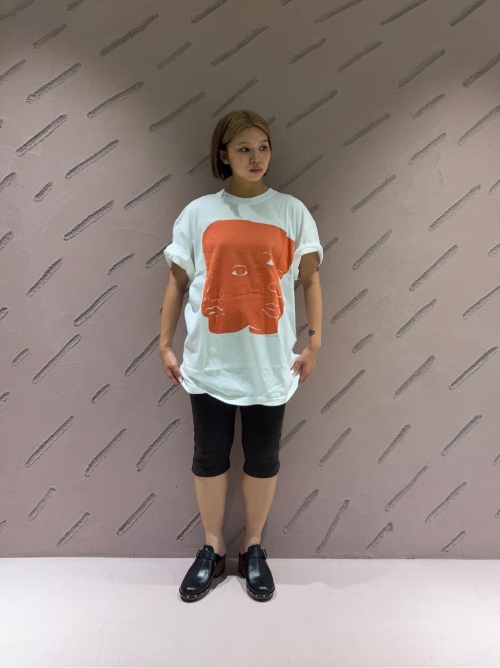 6別注Are You Different TWO PEOPLE RED Tシャツ BEAUTY&YOUTH UNITED ARROWS | 【別注】<Are You Different for 6>TWO
