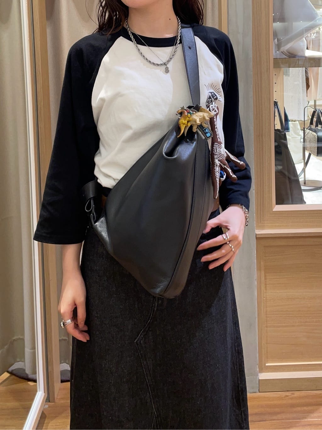ear PAPILLONNERの《SNS総再生数800万突破!本革/軽量》2WAYレザーショルダーバッグを使ったコーディネートを紹介します。｜Rakuten Fashion(楽天ファッション／旧楽天ブランドアベニュー)7202310