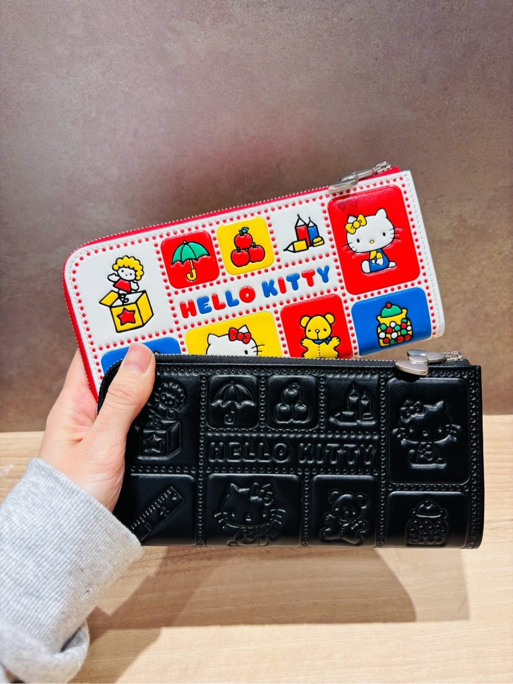 ear PAPILLONNERの【HELLO KITTY(ハローキティ)×ear】ロングウォレット/長財布を使ったコーディネートを紹介します。｜Rakuten Fashion(楽天ファッション／旧楽天ブランドアベニュー)7248560